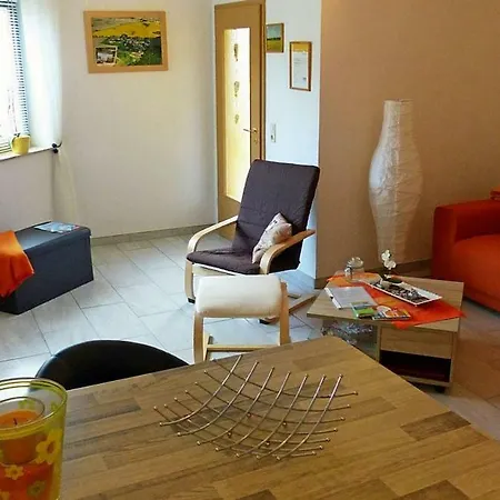 Geraeumige * Jägerhof